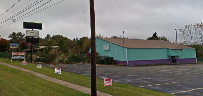 Putters Family Fun Center - Street View 2011-2017 (newer photo)